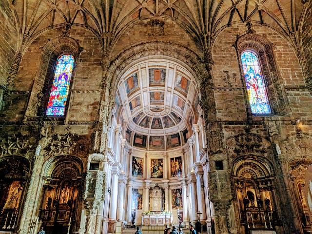 サンタマリア教会の祭壇